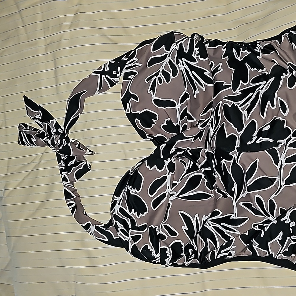 Aqua Green Black and brown swimsuit Size XL - Picture 6 of 16